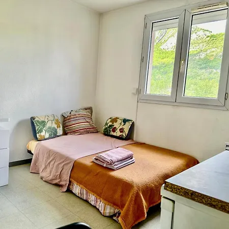 Pratique, Proche Gare & Petit Prix Avec Parking Apartment *